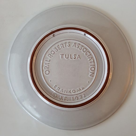 Vintage Frankoma Pottery 1972 Easter Jesus Is Not Here He is Risen Oral Roberts - Picture 4 of 5